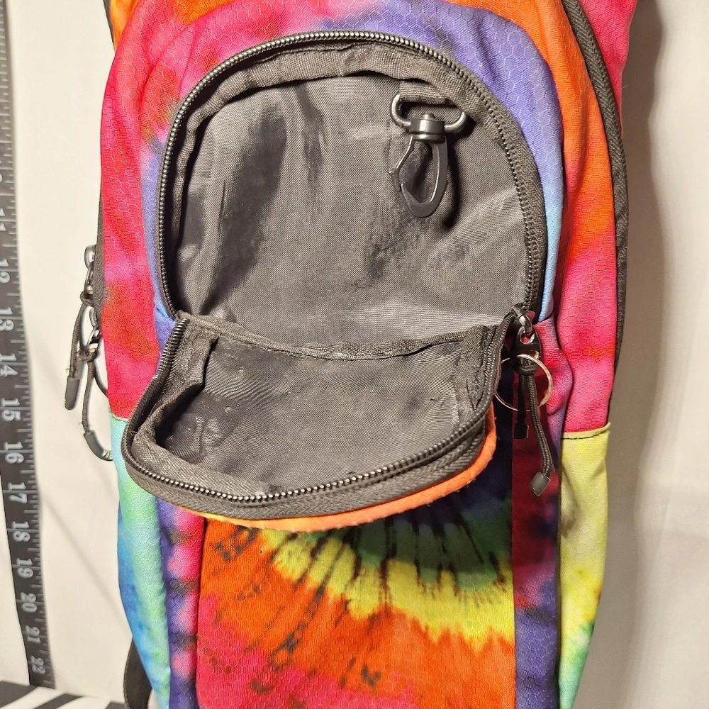 Vibedration Hydration Backpack w/o bladder - Rainbow Tie Dye